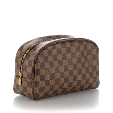 louis vuitton toiletry bag 28